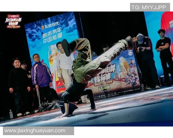 南京街舞队在世界攀岩锦标赛中以88分稳居积分榜首位